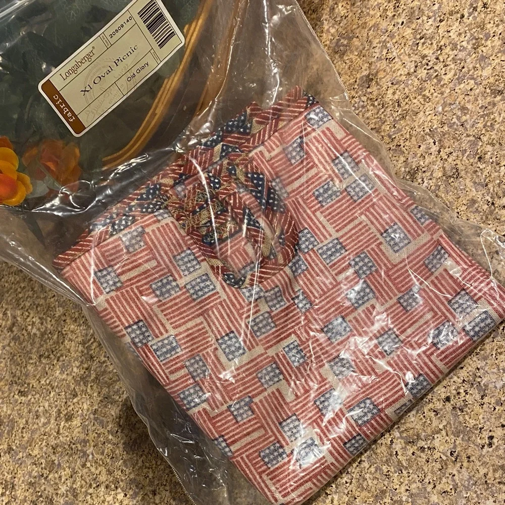 NIP Longaberger XL Oval Picnic Fabric Basket Liner 20509140 Patriotic Flag